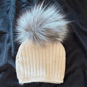 Beige Knit Beanie with Faux Fur Pom